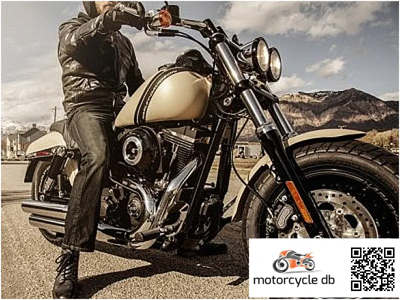 Harley-Davidson Dyna Fat Bob Dark Custom 2015 51818